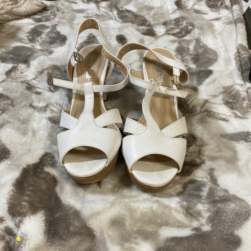 Andrea platforms from Mexico size 7